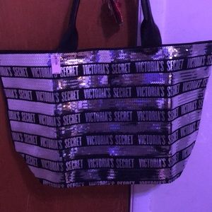 Brand new Victoria’s Secret tote bag